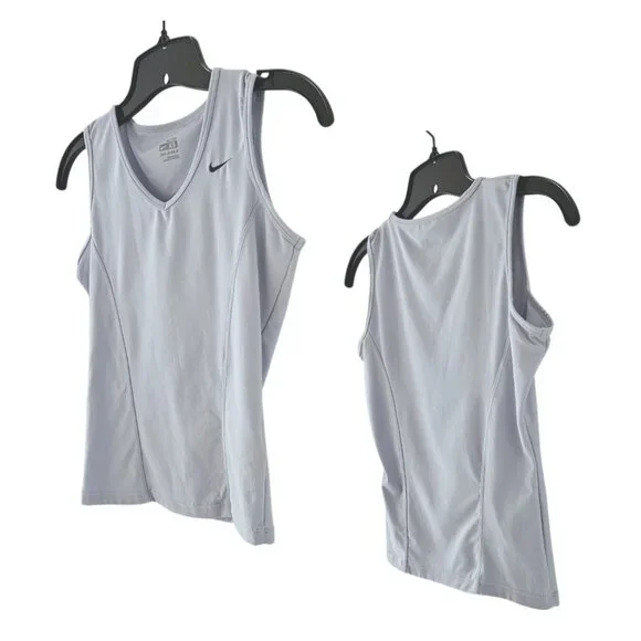 Nike Women's Dri-Fit V-Neck Sleeveless Tank Top | EUC | XS | Light Blue - Picture 3 of 11